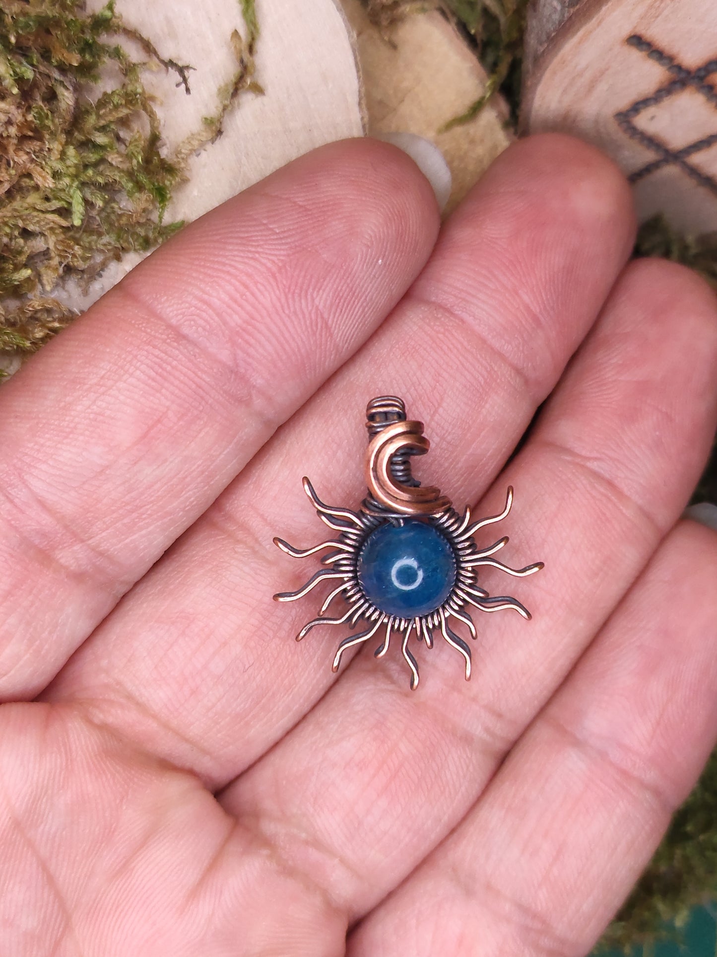 Pendentif mini soleil