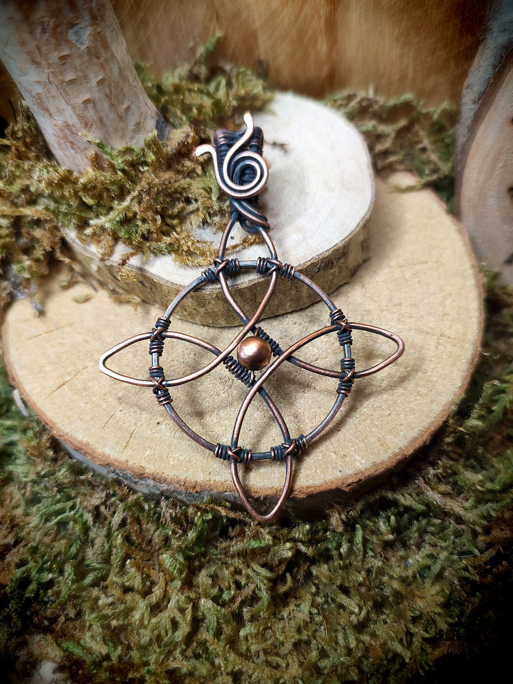 Pendentif "Noeud de Sorcière"