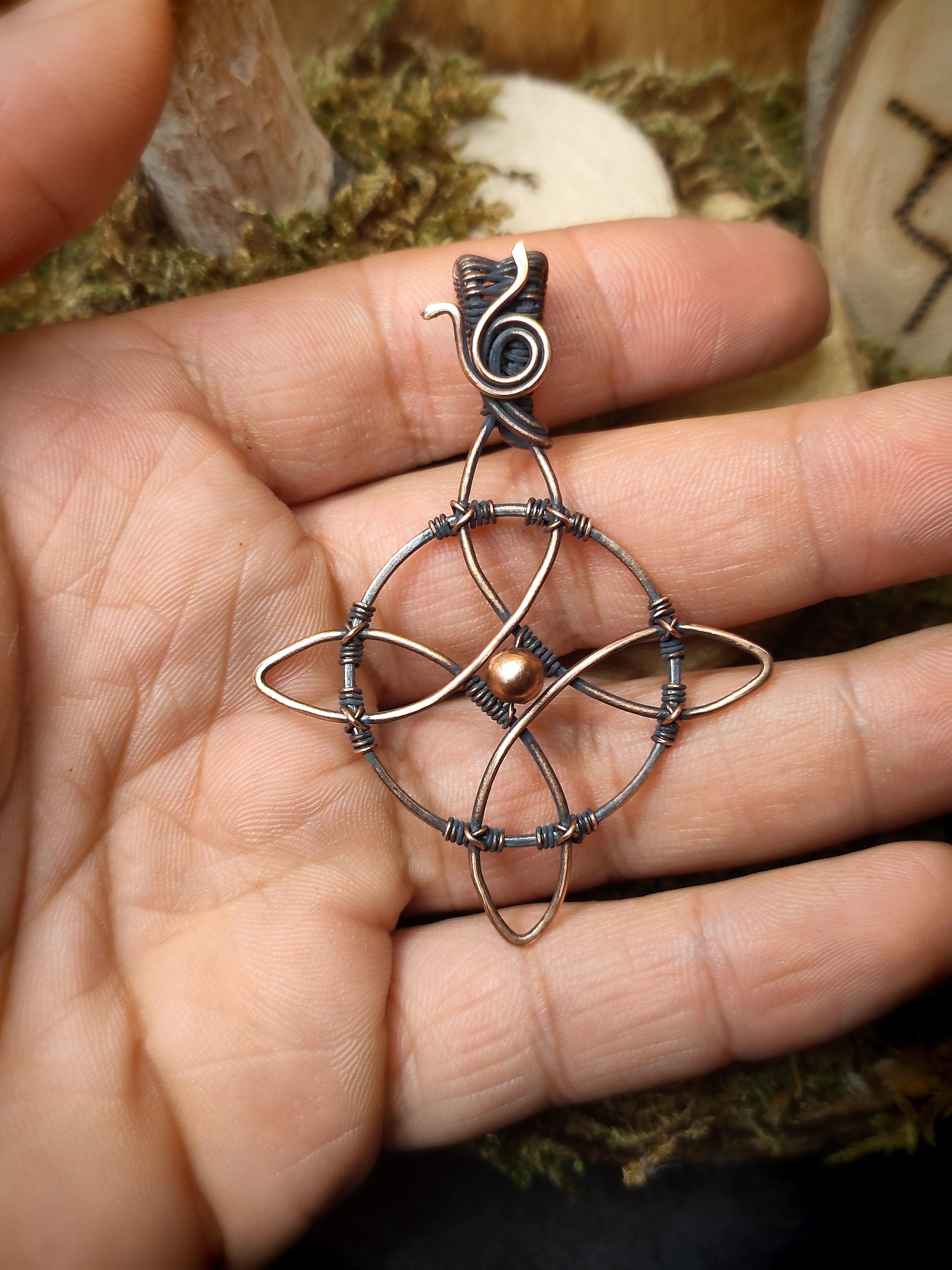 Pendentif "Noeud de Sorcière"